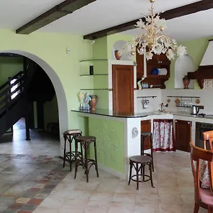  Apartment Na Podole