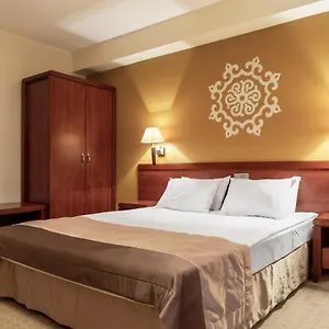 3* فندق أدريا